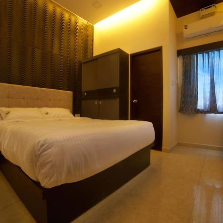 Jai Wings Hotel Пондичери Екстериор снимка