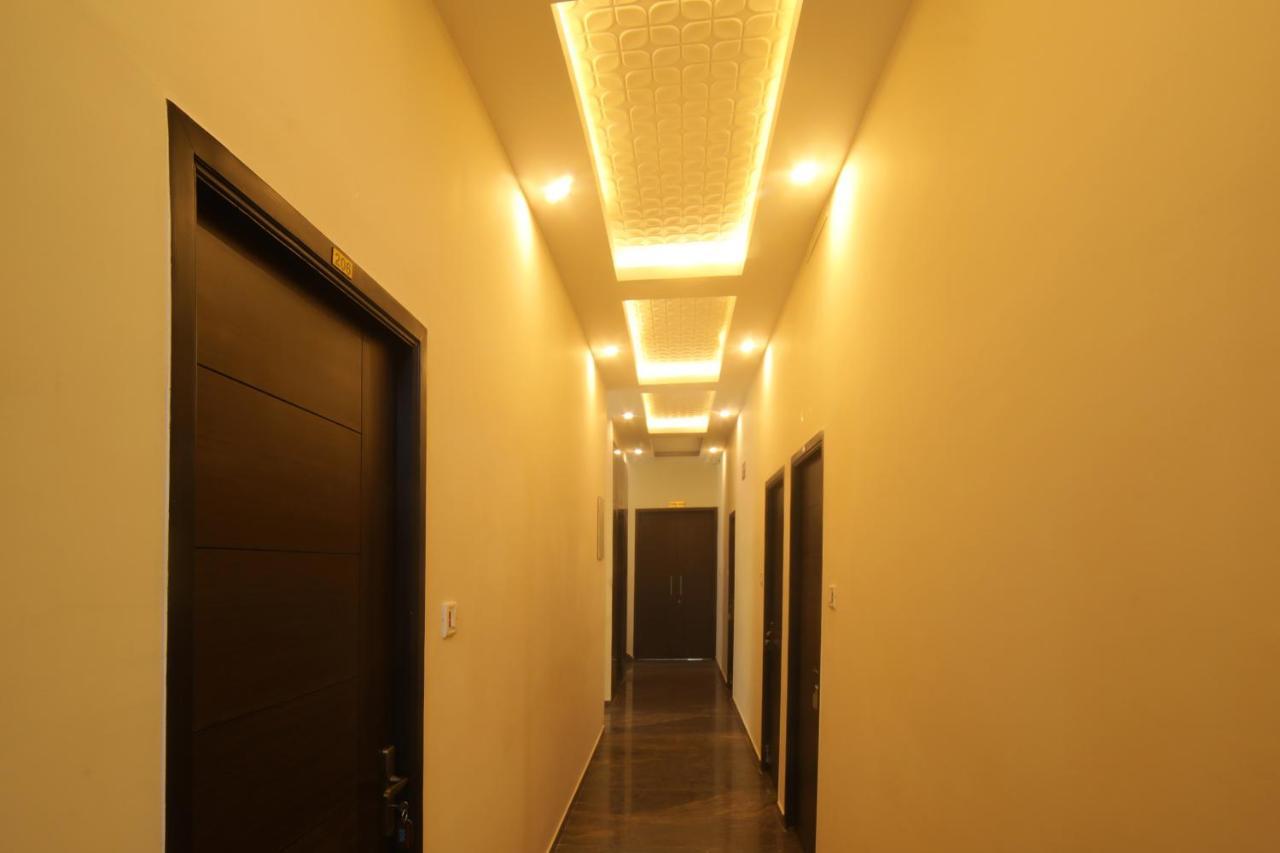 Jai Wings Hotel Пондичери Екстериор снимка